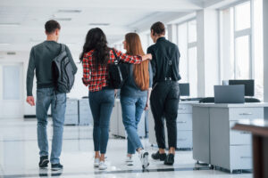 estudiar y trabajar en España